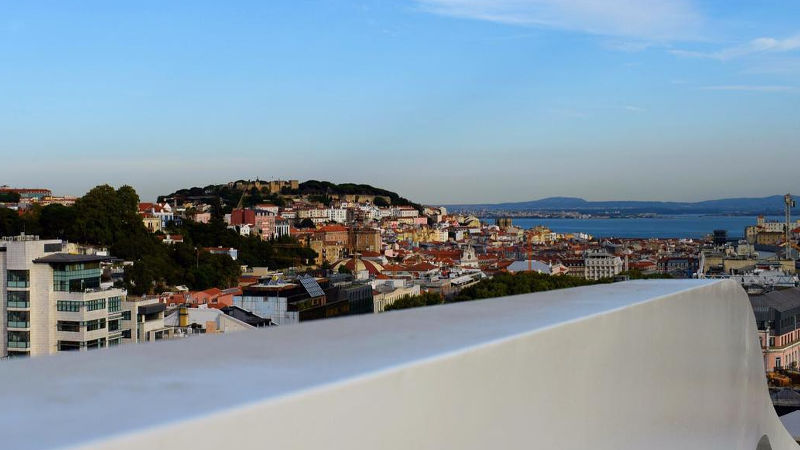 Best Rooftop Bars Lisbon | Sky Bar Tivoli Lisboa